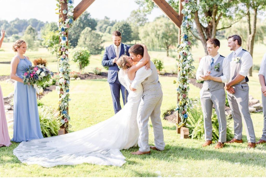Kaylee and Nate first kiss as husband and wife 